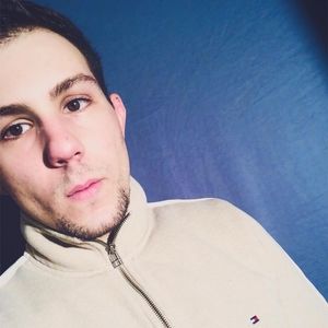 Meet your Posher, Hakeem